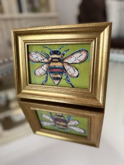 Mini-Me Framed Print: "Bee Chic"