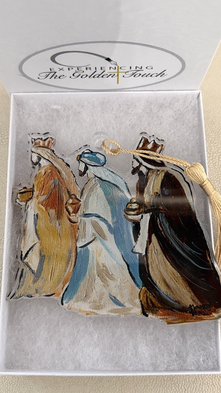 2026 Ornament Golden Touch Gifts: "Follow the Light"